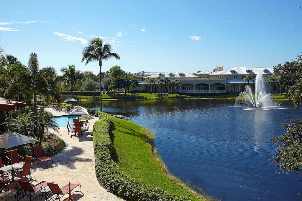 イン アット ペリカン ベイ North North Naples エクステリア 写真